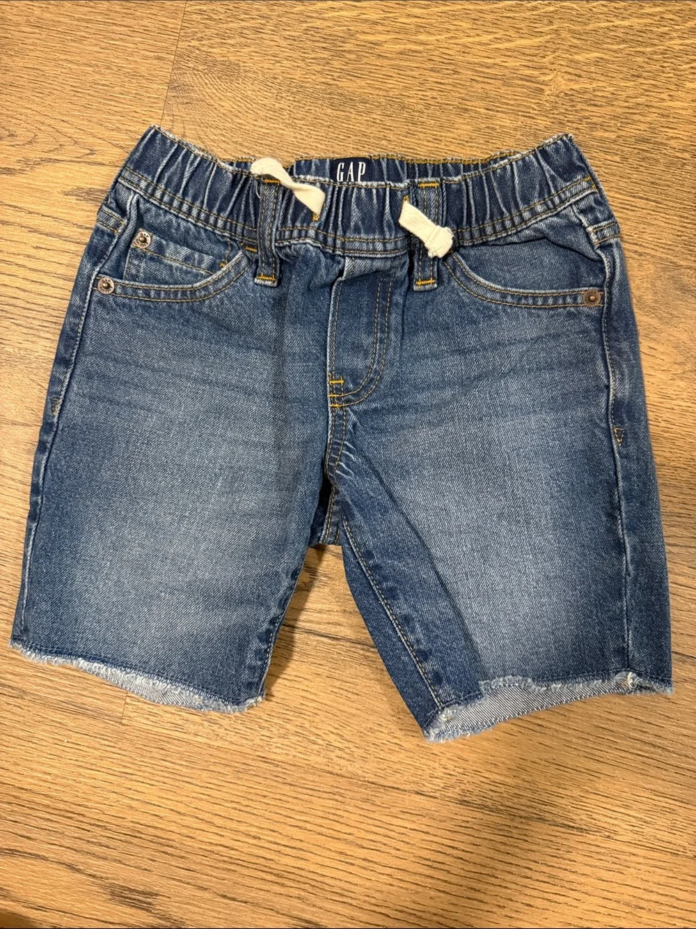 GAP Kids Dark Blue Denim Drawstring Shorts - size S 6/7
